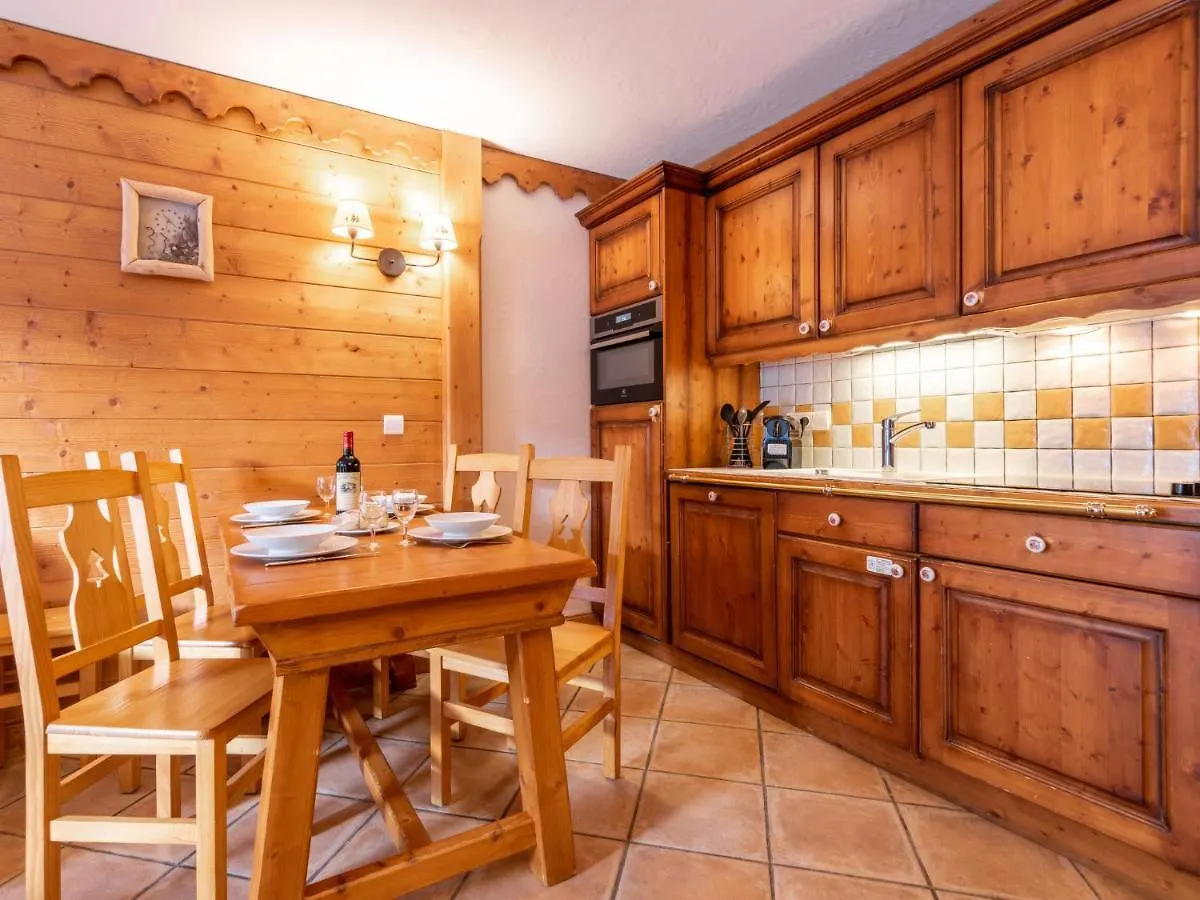 Apartment Ecrin Des Neiges - Val Claret-2 By Interhome Tignes